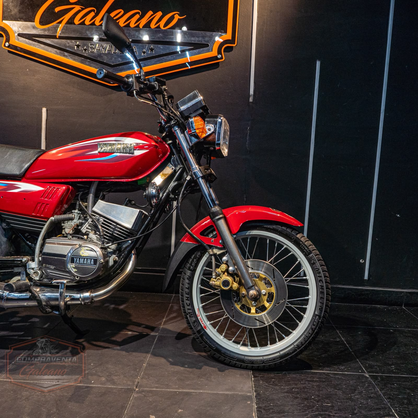 Yamaha RX 115 modelo 2006 · Tanque y parte frontal