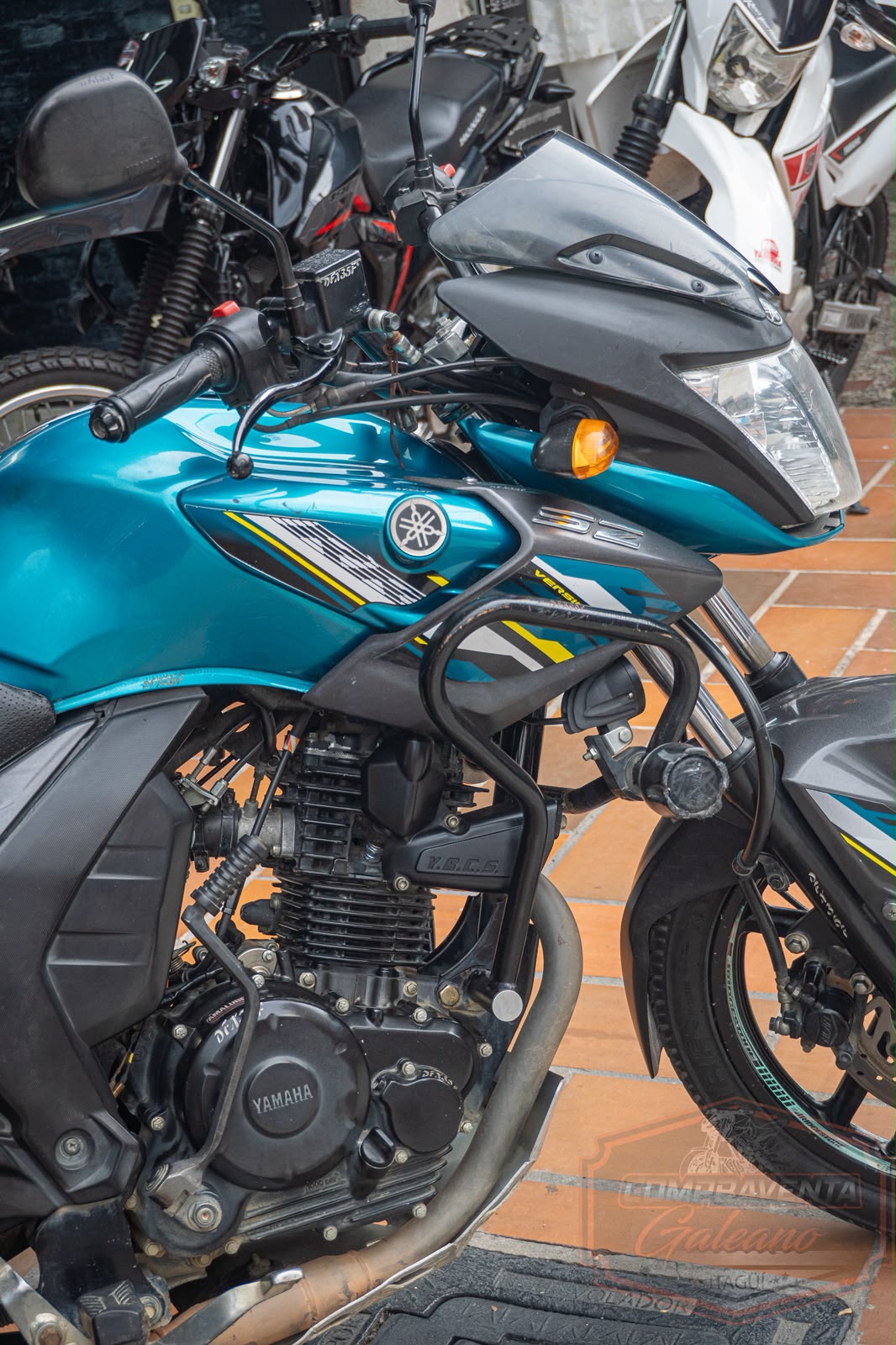 Yamaha SZR 150 modelo 2020 · Motor y tanque