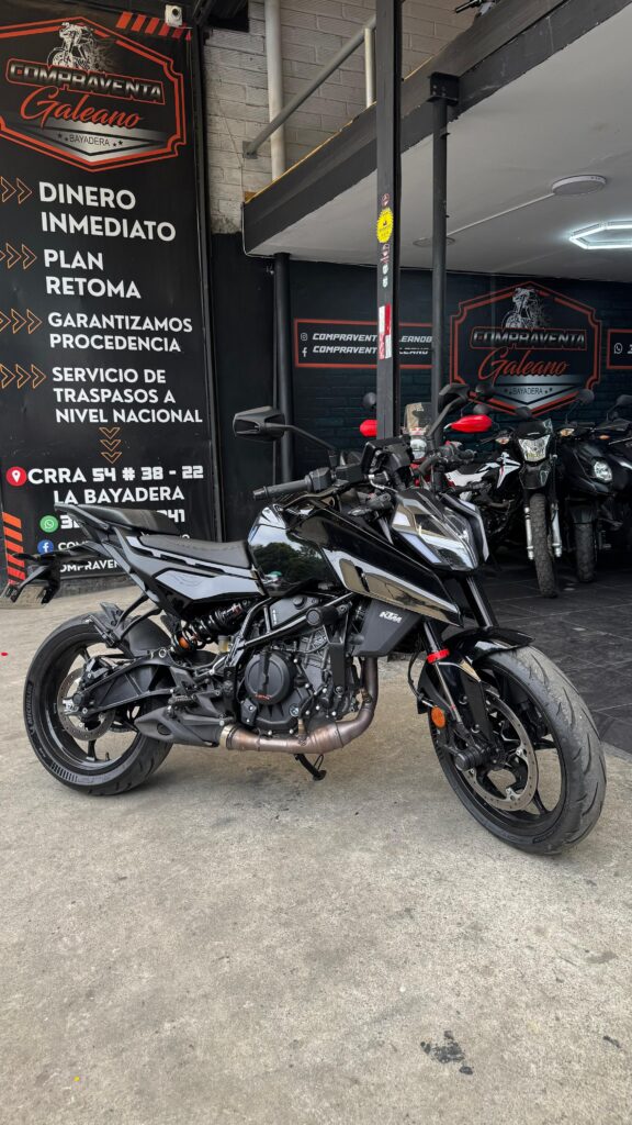 KTM Duke 390 Gen 3 2025 en venta en Sabaneta con SOAT hasta 2027.